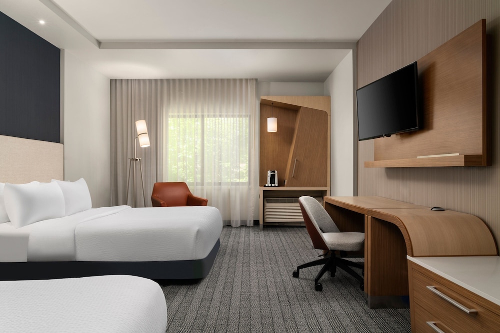 Room, 2 Queen Beds (Hearing Accessible) photo 3