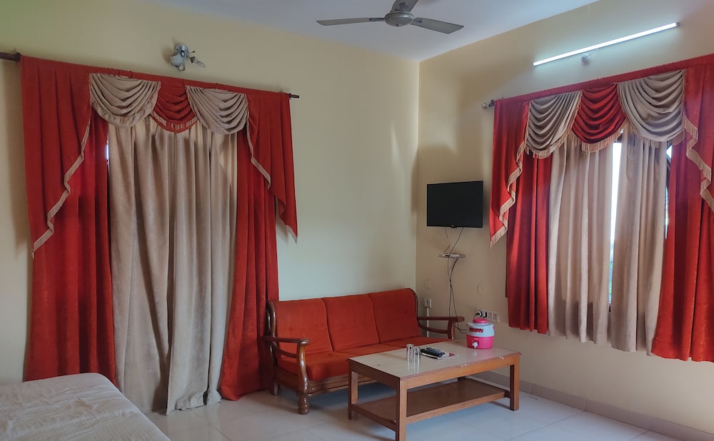 Deluxe Room - Photo 10