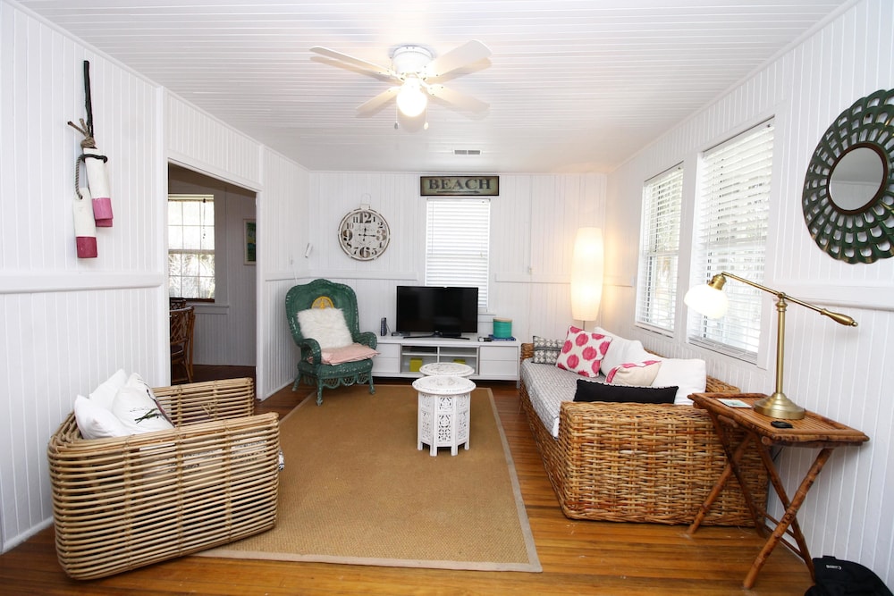 Family House, 2 Bedrooms, Ocean View photo 1