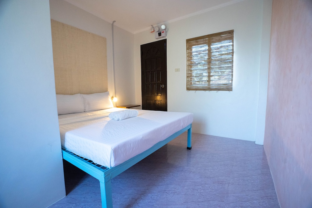 Standard Queen Room - Photo 3