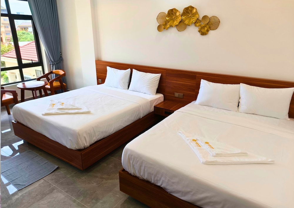 Superior Twin Room, City View