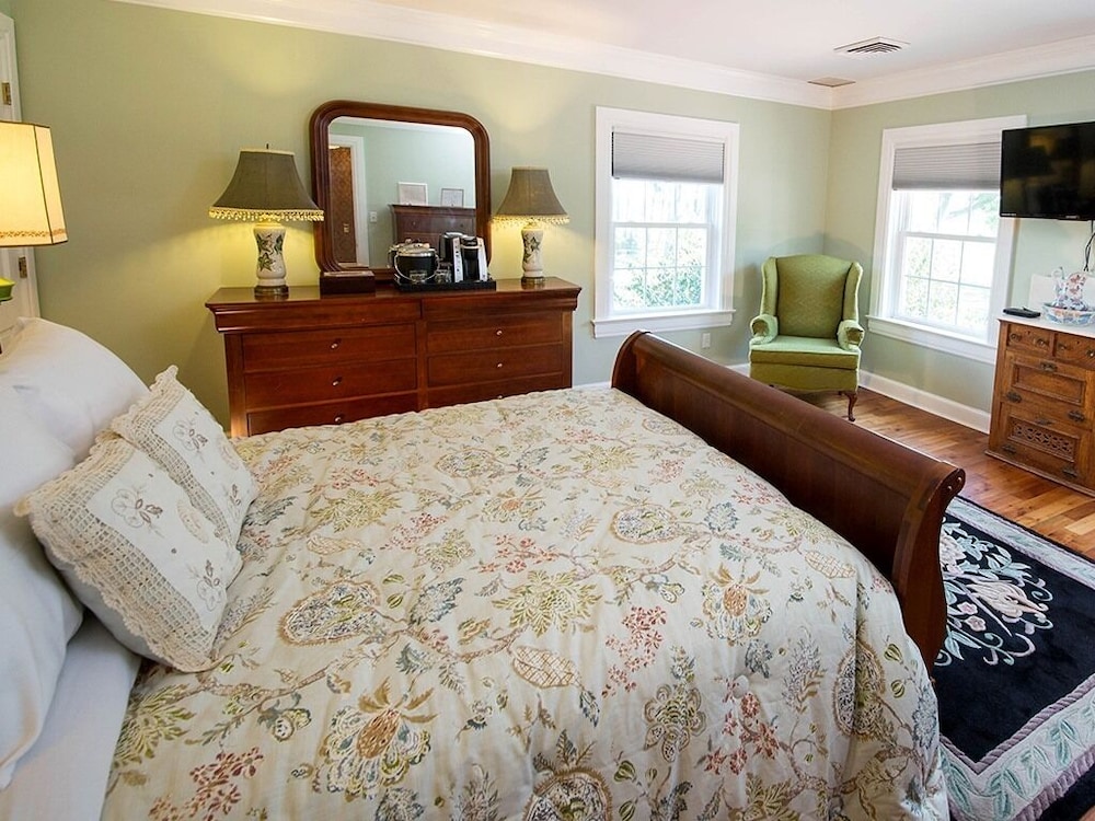 Luxury Double Room, Ensuite, Harbor View (The Premier) photo 2