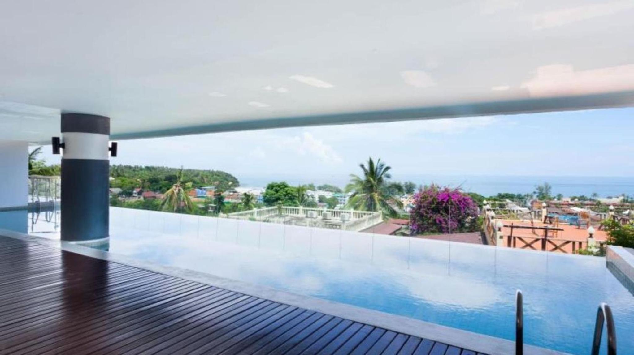 Two-Bedroom Deluxe Apartment with Ocean View photo 2