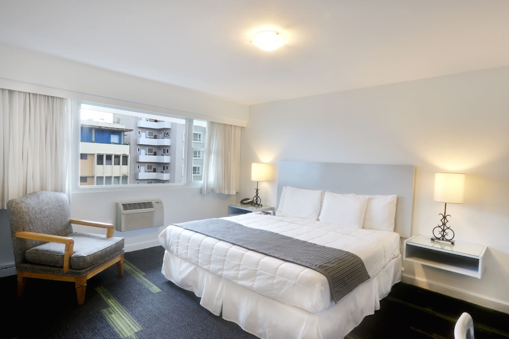 Superior Room, 1 King Bed