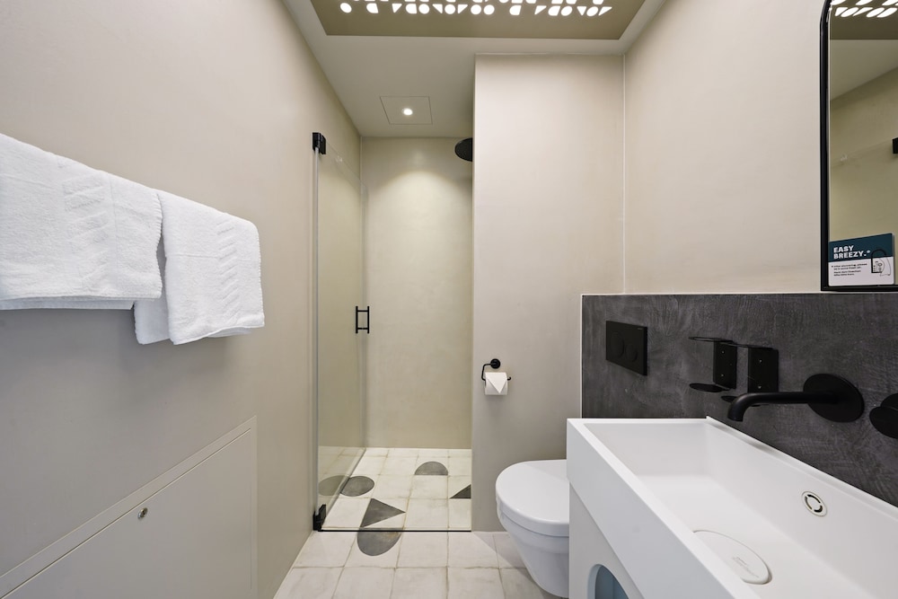 Medium Room - Photo 8