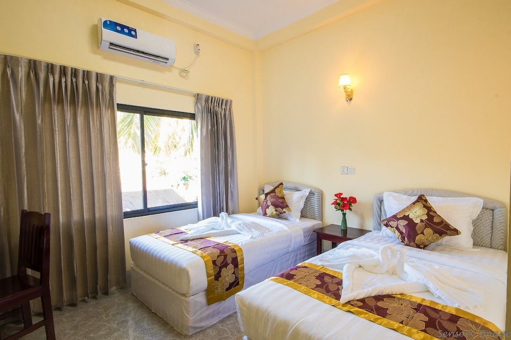 Superior Twin Room photo 2