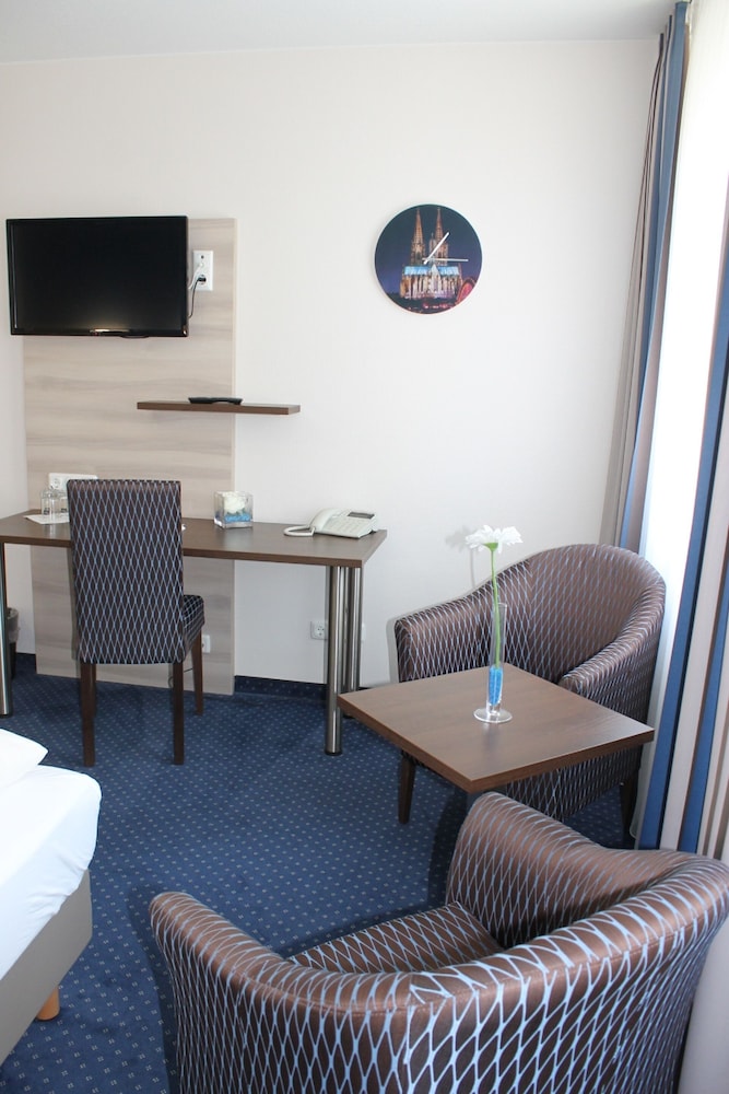Classic Triple Room photo 3