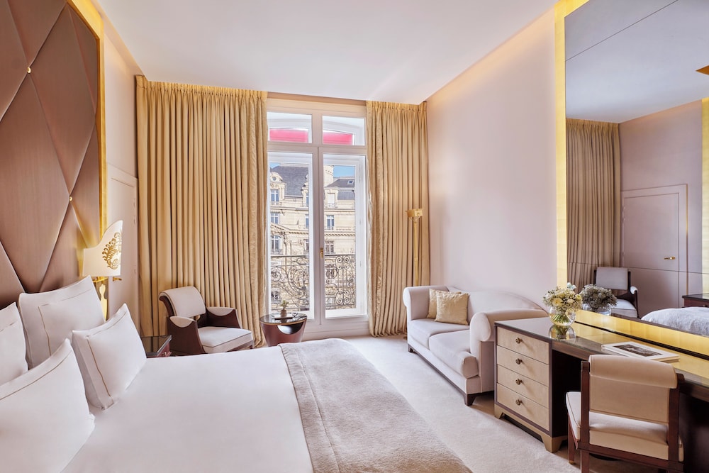 Room (Prestige Champs-Elysées)