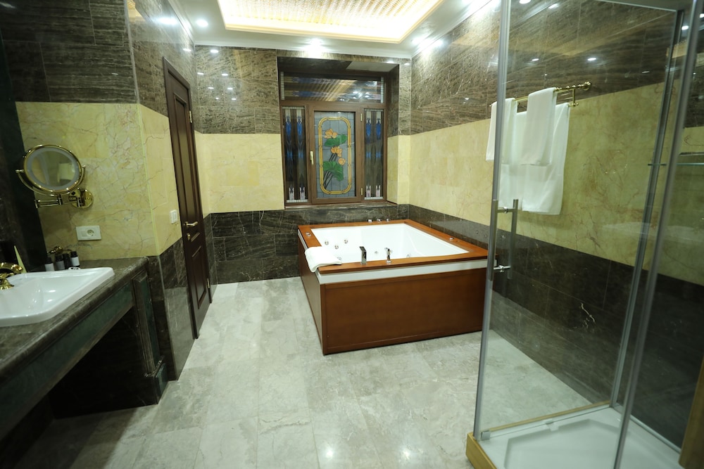 Presidential Suite photo 3