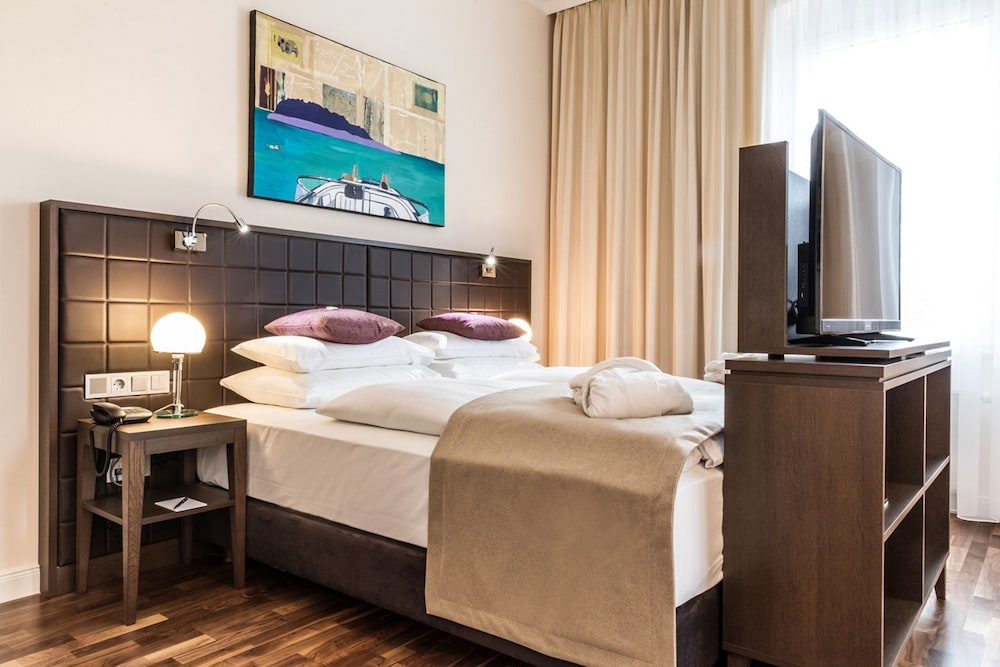 Junior Studio Suite