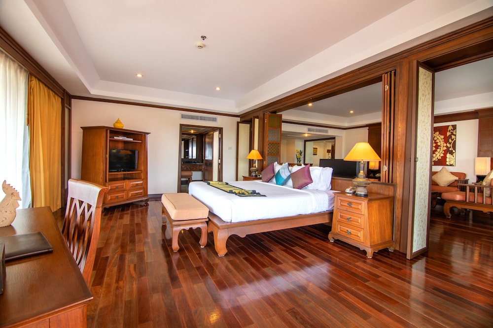 2 Bedrooms - Executive Suite photo 3