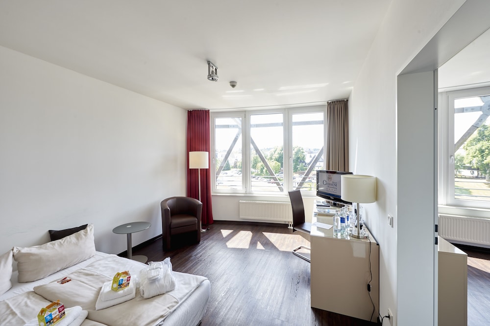 Suite - Photo 4