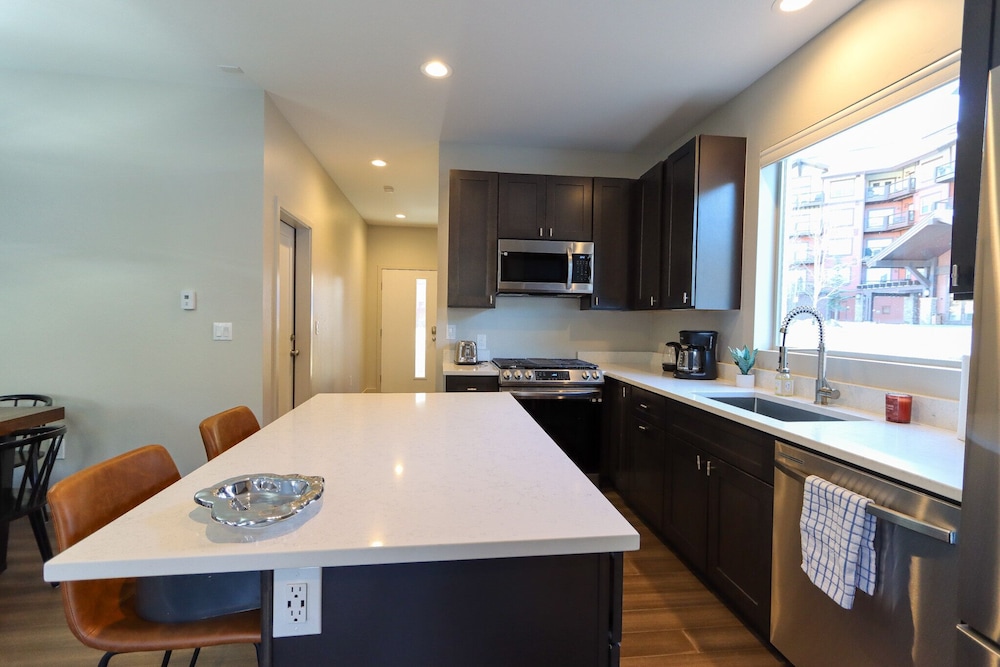 Townhome, Multiple Beds, Patio, Mountain View (Granby Colorful Adventures) photo 3