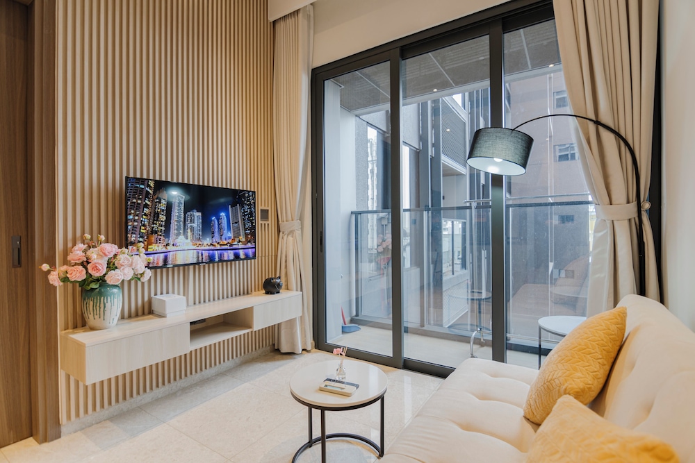 Business Suite, 1 Bedroom, Club Lounge Access, City View