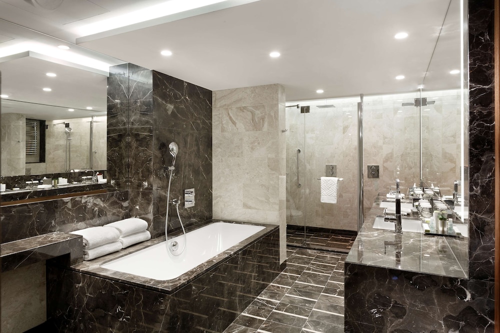 Presidential Suite photo 2