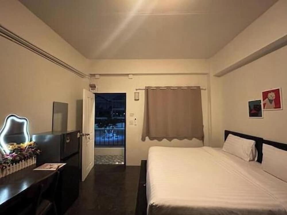 King Room with Lake View photo 1