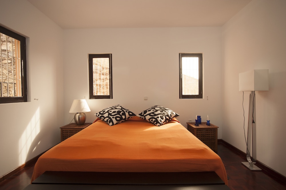 Suite (R6) photo 1