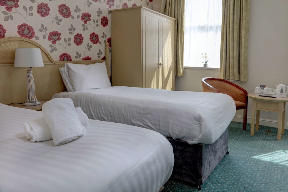 Standard Room, 2 Twin Beds, Non Smoking - Photo 1