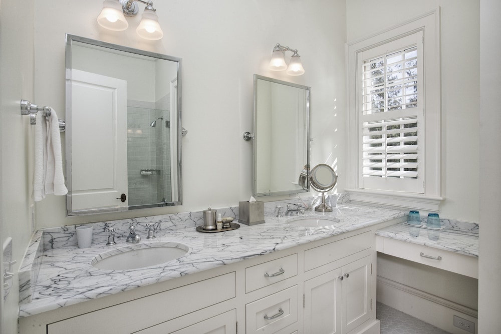 Signature Three Bedroom Lagoon Residence 1035, photo 6