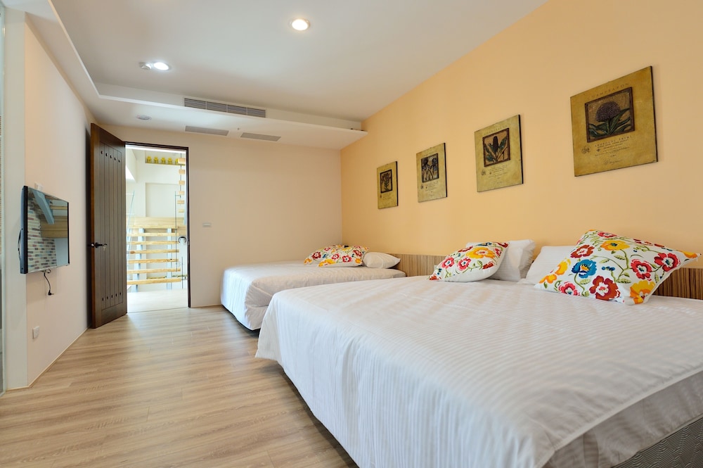 Deluxe Quadruple Room, 1 Bedroom photo 1