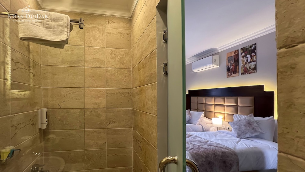 Superior Double or Twin Room, City View - Photo 10