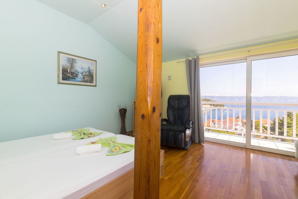 Apartment (A3) photo 2