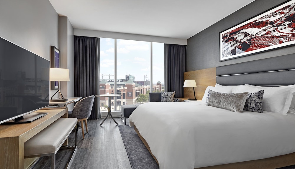 Superior Suite, Corner - Photo 2