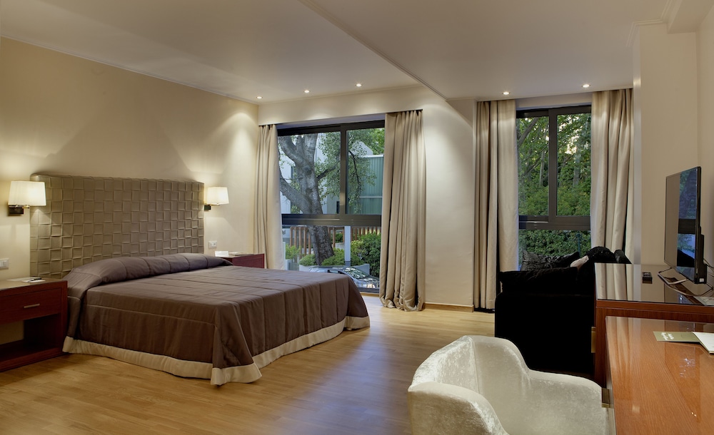 Suite — the supplier's photographs — photo 2