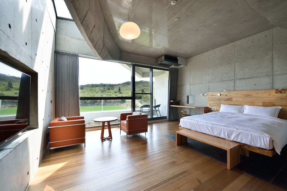 Design Double Room, Patio, Mountain View