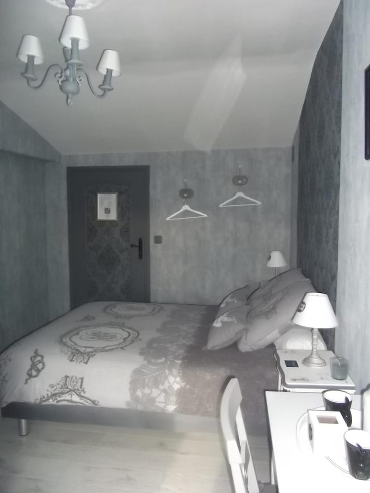 Classic Room, 1 Double Bed, Mountain View - Photo 8