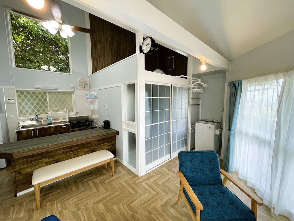 Basic Villa photo 1