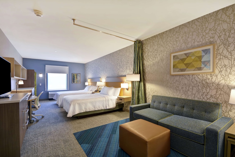 Studio, 2 Queen Beds, Accessible, Bathtub