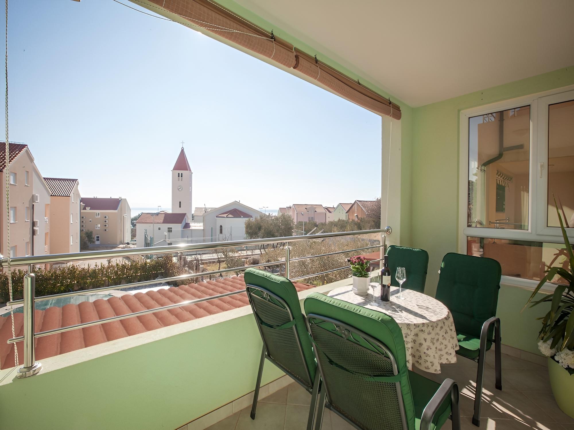 Apartment (Green - cosy & close to the sea - A1() photo 1