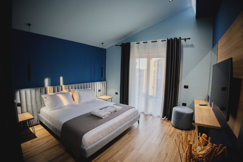 Deluxe Apartment, 2 Bedrooms, Balcony photo 1