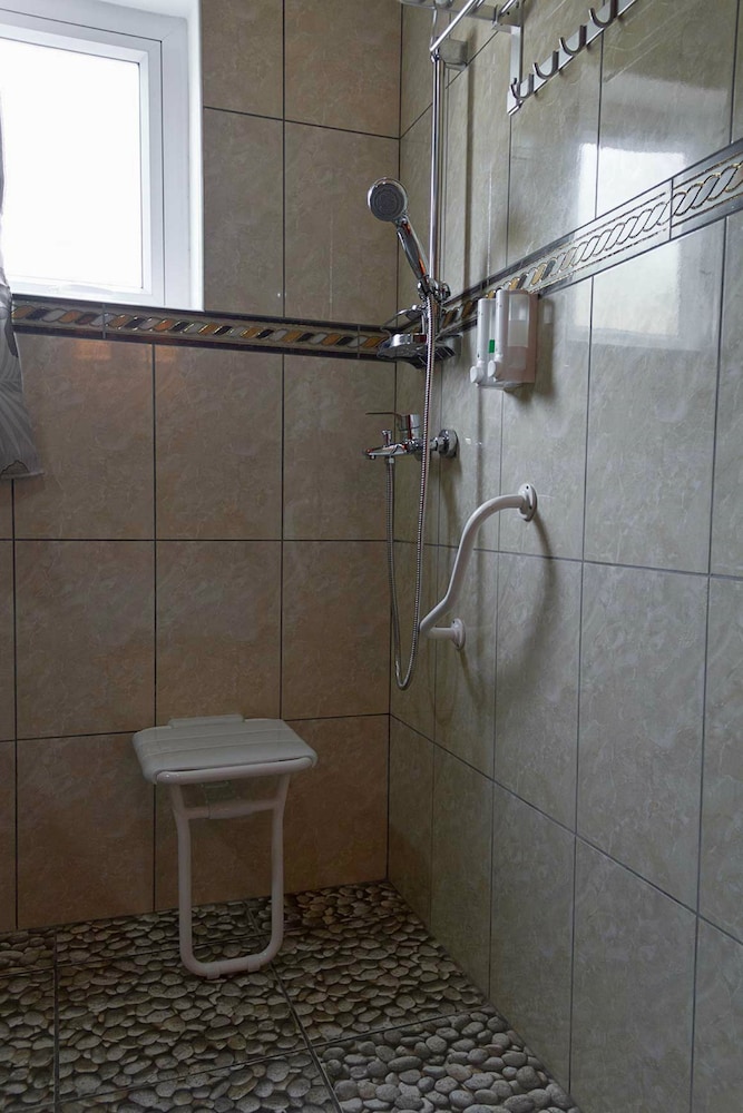 Standard Double Room, Accessible photo 2
