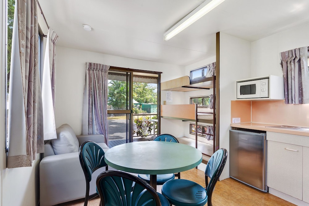 Family Bungalow, Multiple Beds photo 2