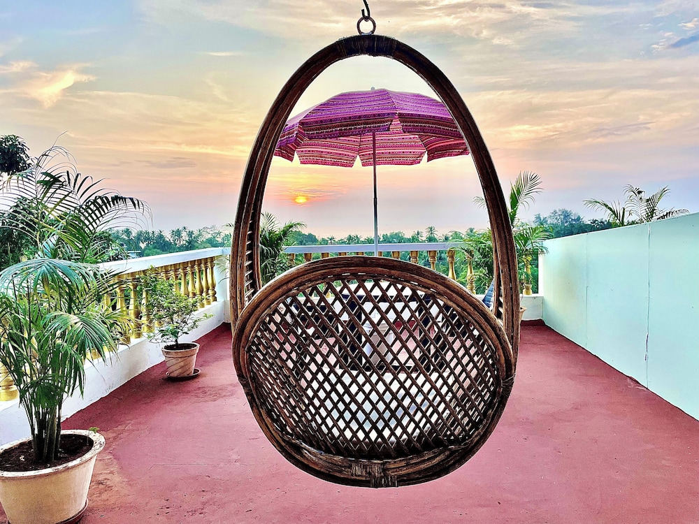Deluxe Room, Balcony, Sea View - Photo 8