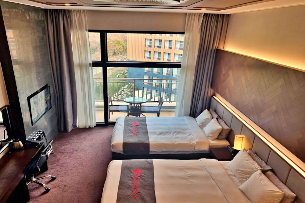 Junior Suite, 2 Double Beds, Non Smoking
