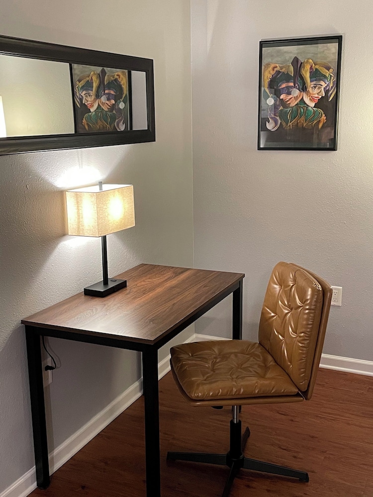 Deluxe Suite (2nd Floor) photo 3