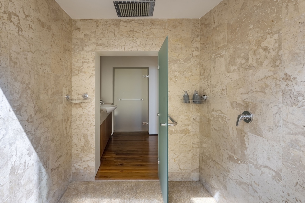 Luxury Villa, 5 Bedrooms, Sea View photo 3