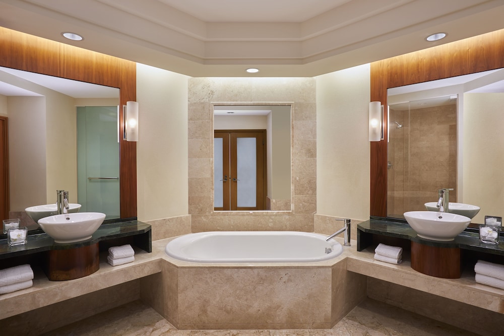 Ocean Suite, 1 King Bed