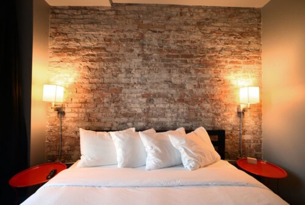 Luxury Room, 1 King Bed, City View photo 3