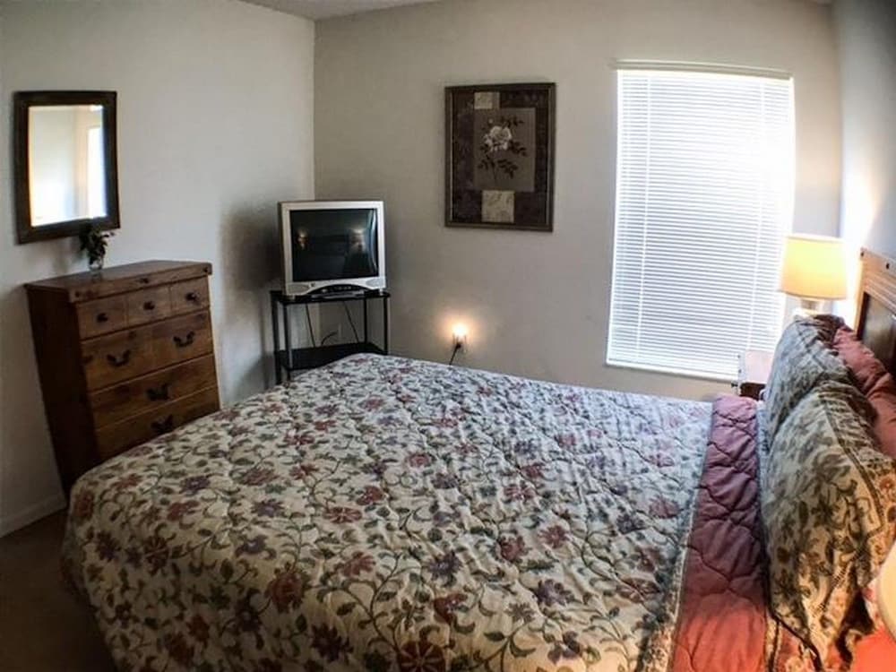 Apartment photo 3