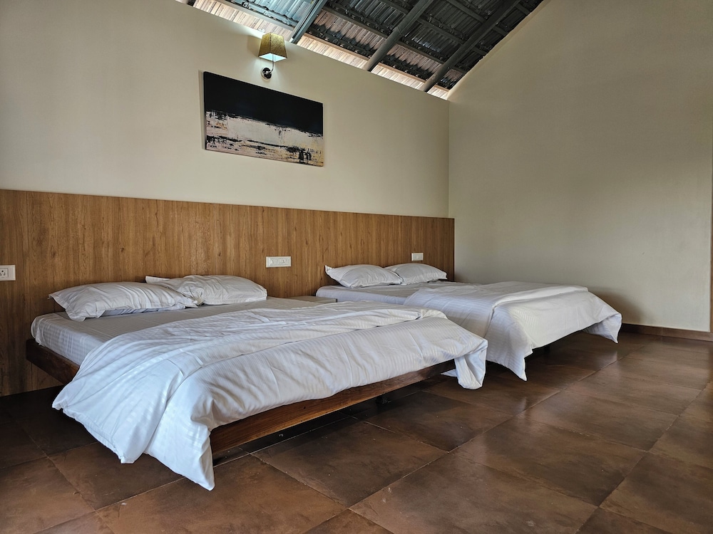Deluxe Double Room, Garden View photo 2