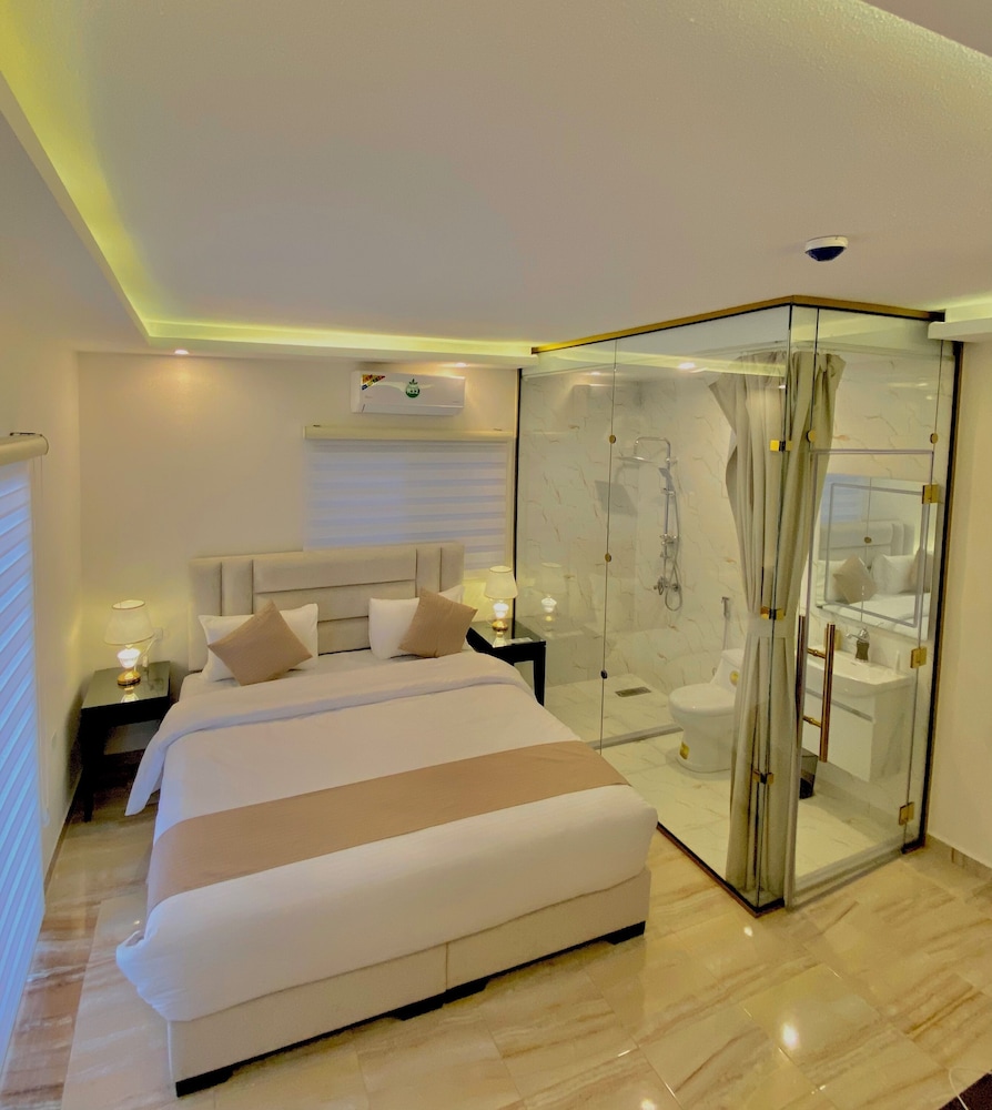 Deluxe Room, Balcony, Mountain View photo 2