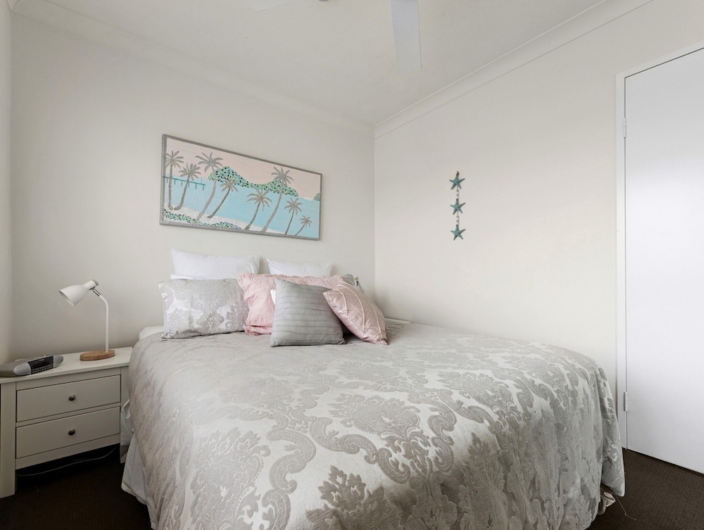 Apartment photo 3