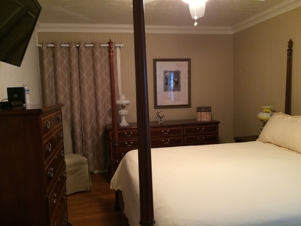 2 Bedroom Apartment Loft and Balcony #2