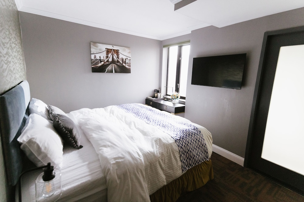 City View King Bed Room