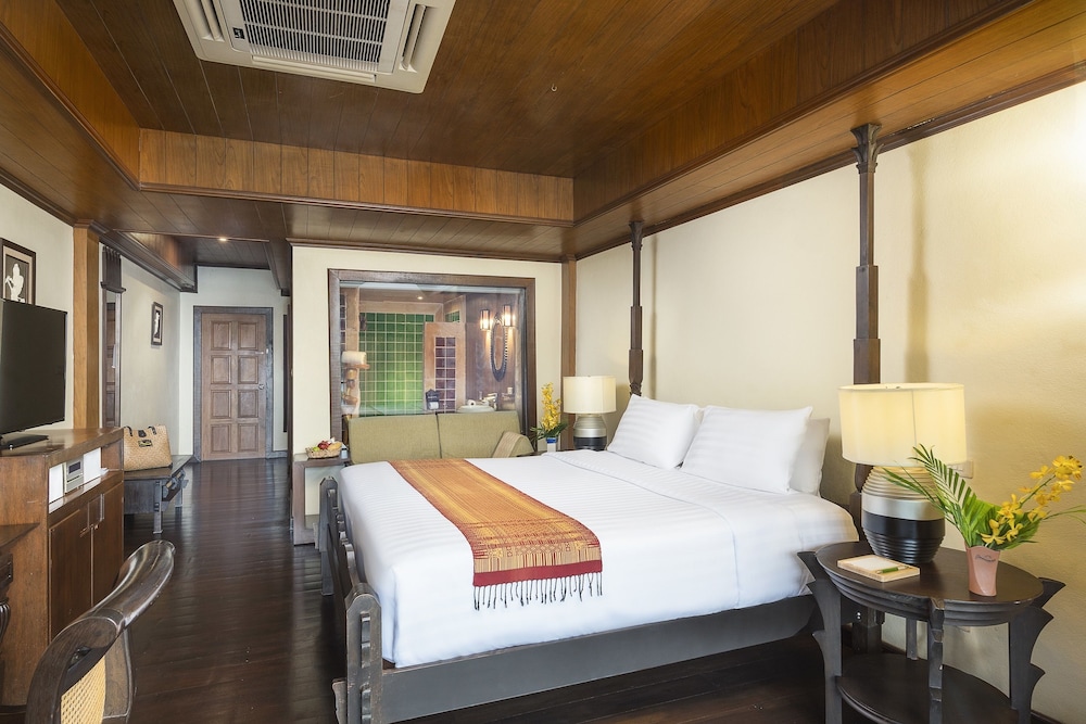 Deluxe Hotel, Sea View - Photo 2