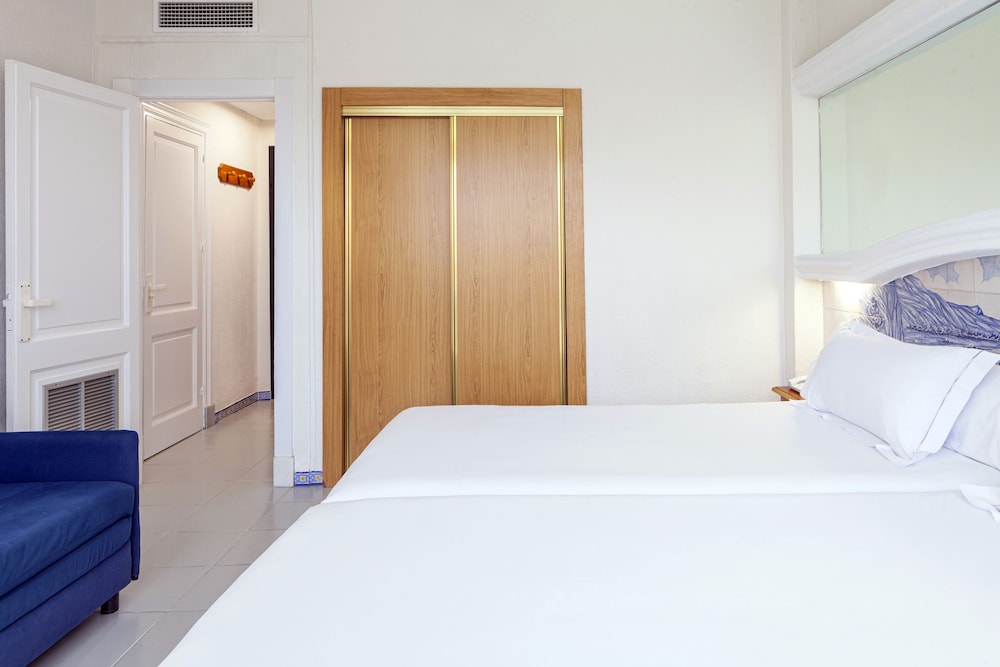 Double Room, Partial Sea View - Photo 2